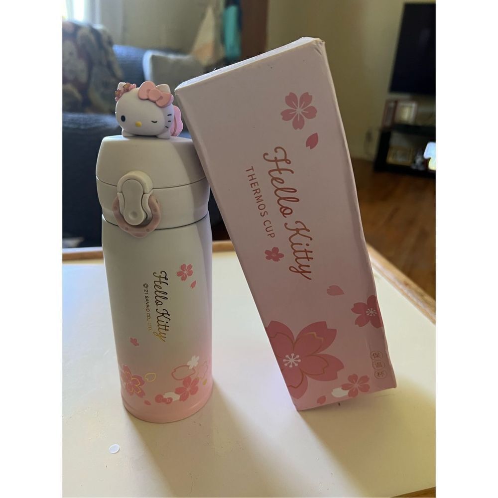 BACK IN STOCK!Sanrio Hello Kitty Sakura Insulated Drinking Thermos
